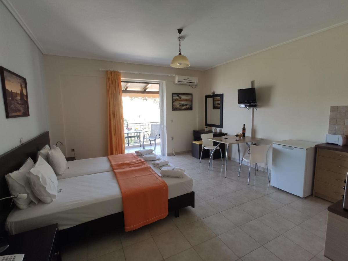 Irida Apartment Apolpaina Ngoại thất bức ảnh