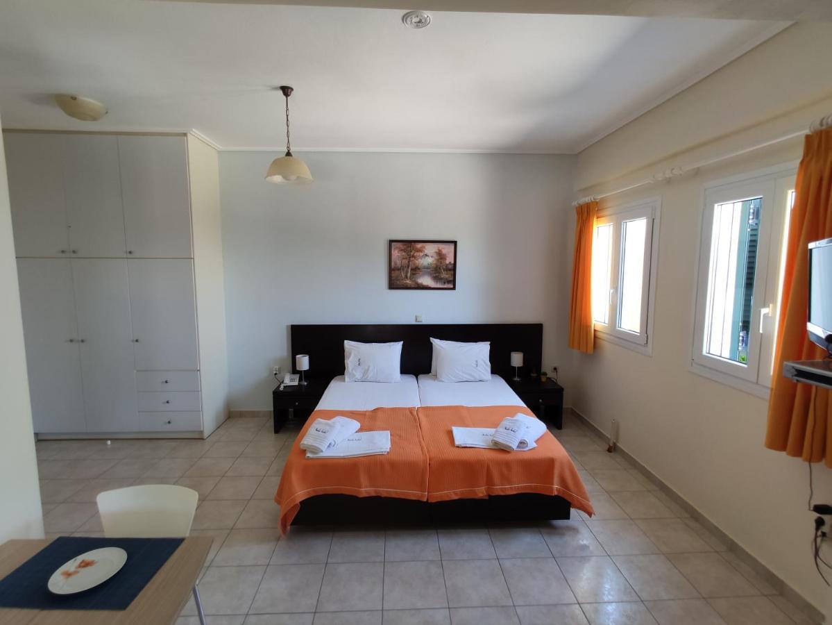 Irida Apartment Apolpaina Phòng bức ảnh